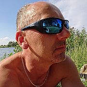 Robert25on - muž, 50 let, Łódź