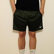 John272 - mężczyzna, 33 lat, Warszawa