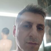Tom23