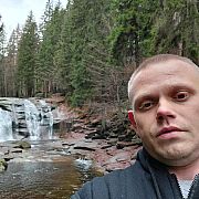 Mlody8989 - mężczyzna, 35 lat, Wieluń