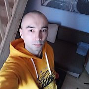 NiekoniecznieZielonyOgorek