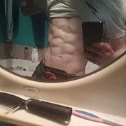 Qutas - man, 27 years, Puck