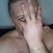 Zgadnijkotkucomamwsrodku