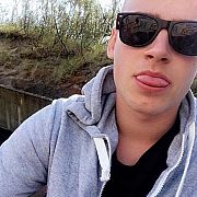 Green1910 - mann, 31 Jahre, Radom