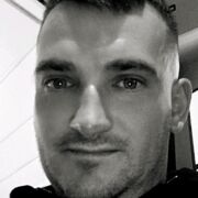 Adrianek28