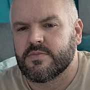 Piotrekzch - muž, 46 let, Olten