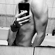 Dizelsm - mann, 24 Jahre, Sluis