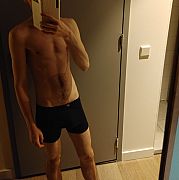 Molol19 - mężczyzna, 25 lat, Ożarów