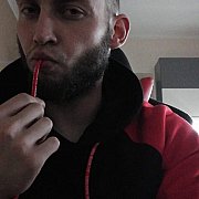 J6oker9 - mężczyzna, 30 lat, Katowice