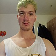 Ggffhhhgju - mężczyzna, 27 lat, Olsztyn