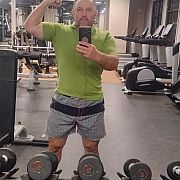 SEVEN8 - mężczyzna, 45 lat, Istanbul