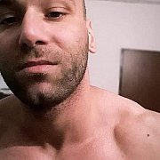 OnSzukaWawa - mężczyzna, 37 lat, Warszawa