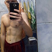 Dovakiin - mężczyzna, 25 lat, Київ