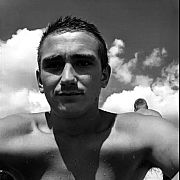 Mihaa - мужчина, 26 лет, Kraków