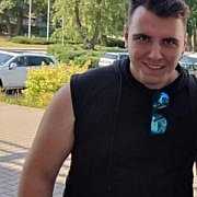 Adrian660 - mężczyzna, 26 lat, Oleśnica