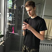 Filipek180 - mężczyzna, 23 lat, Radom