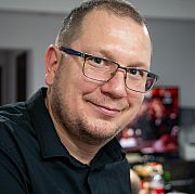 AlekBe