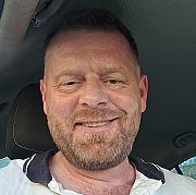 Christiany - man, 48 years, Bradford