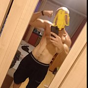Bertos711 - mężczyzna, 23 lat, Lubin
