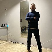 Bond2019 - man, 46 years, London