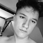 Davvidekkk - mężczyzna, 26 lat, Września