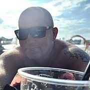 Piotrekkkk2210 - mężczyzna, 43 lat, Lublin