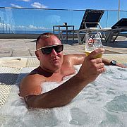 Roberto6969 - mężczyzna, 40 lat, Świdnica