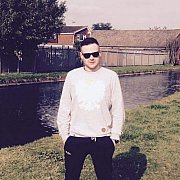 4BJ - mężczyzna, 37 lat, London