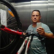Ari87 - mężczyzna, 37 lat, Warszawa