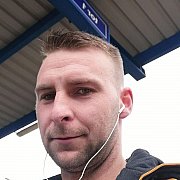 Junior882 - mężczyzna, 36 lat, Koszalin