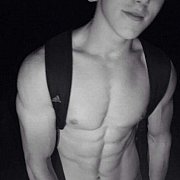 Fazieu - мужчина, 25 лет, Warszawa