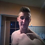 Jarek1996o - mężczyzna, 28 lat, Strzelce Opolskie