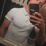 3Rr0rek - mężczyzna, 23 lat, Tarnów