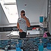 Pawelcarlo - mężczyzna, 21 lat, Skoczów