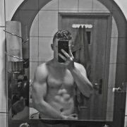 Kiki2k04 - mężczyzna, 23 lat, Warszawa