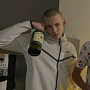 Yarek288 - mężczyzna, 22 lat, Kielce