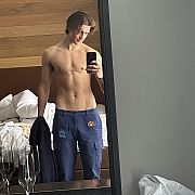 TymonJ - mężczyzna, 21 lat, Warszawa