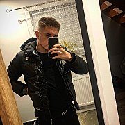 Themiro19 - mężczyzna, 21 lat, Katowice
