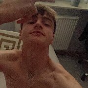 JestemBogiem33 - mężczyzna, 20 lat, Ząbki