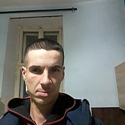 Mlodyalezdolny - чоловік, 31 років, Wrocław