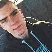 Krzyyysiek - mężczyzna, 25 lat, Jarocin