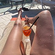 Newtoshare - пара (женщина 48 лет, мужчина 41 лет), London