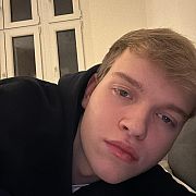 User0405 - mann, 21 Jahre, Poznań