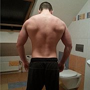 Januszekkk2223 - mężczyzna, 20 lat, Brzesko