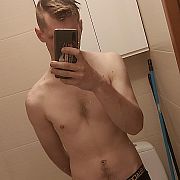 Adrian696912 - mężczyzna, 25 lat, Warszawa