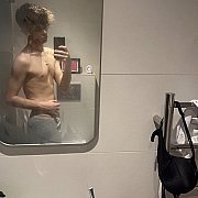 DawidekkQ - чоловік, 21 років, Suwałki