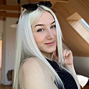 Majumaju - kobieta, 27 lat, Katowice