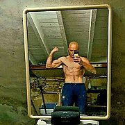 6699 - man, 29 years, Oss