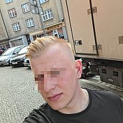 Bolo2115 - mężczyzna, 21 lat, Zabrze