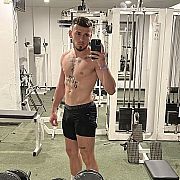 Adameeekk - mężczyzna, 22 lat, Warszawa